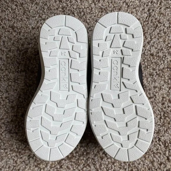 Size 24 Aankl black wool sneakers - Picture 2 of 2